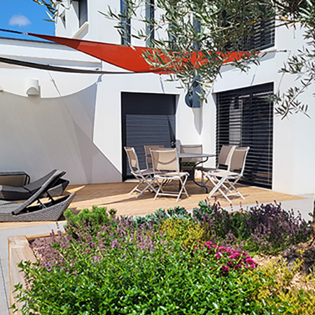 Une terrasse chaleureuse