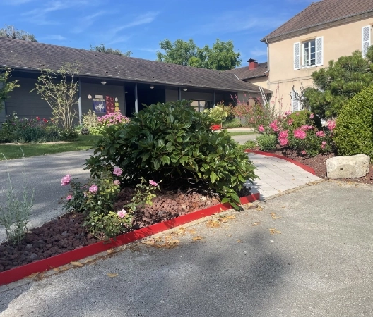 mentree vegetalise a tavaux